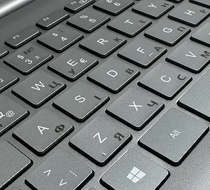 Ноутбук 15.6'' Medion (Lenovo Group) Akoya S6445 | Intel Core i7-8565U | IPS (1920x1080) FullHD | RAM DDR4 8 ГБ | SSD 256 ГБ | Intel UHD Graphics 620 | Металевий корпус | Win11 (5007) - Фото 1