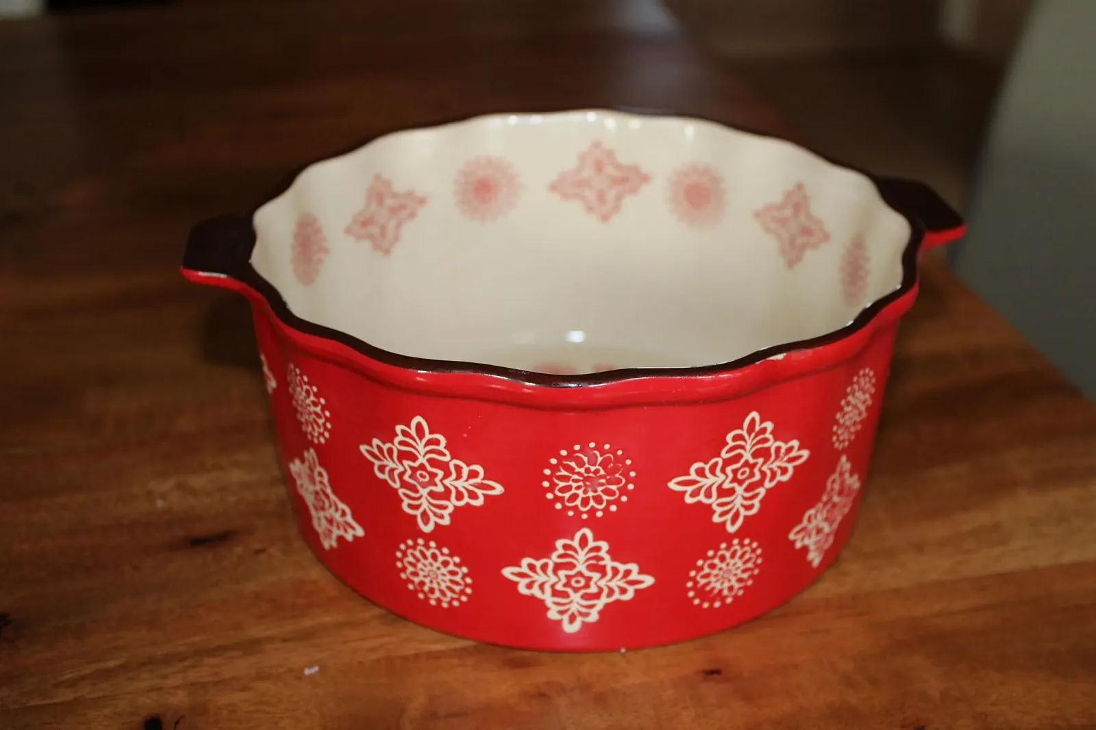 Форма для запекания Merry круглая керамическая 19 см 9 см, фото №1 Форма для запекания Merry круглая керамическая 19 см 9 см, фото №1