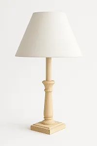 Настільна лампа з масиву сосни 34 см кремова synthetic.ua - Фото 1