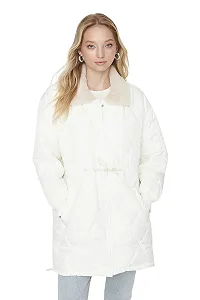 Куртка TRENDYOL зимняя стеганая однотонная synthetic.ua - Фото 1