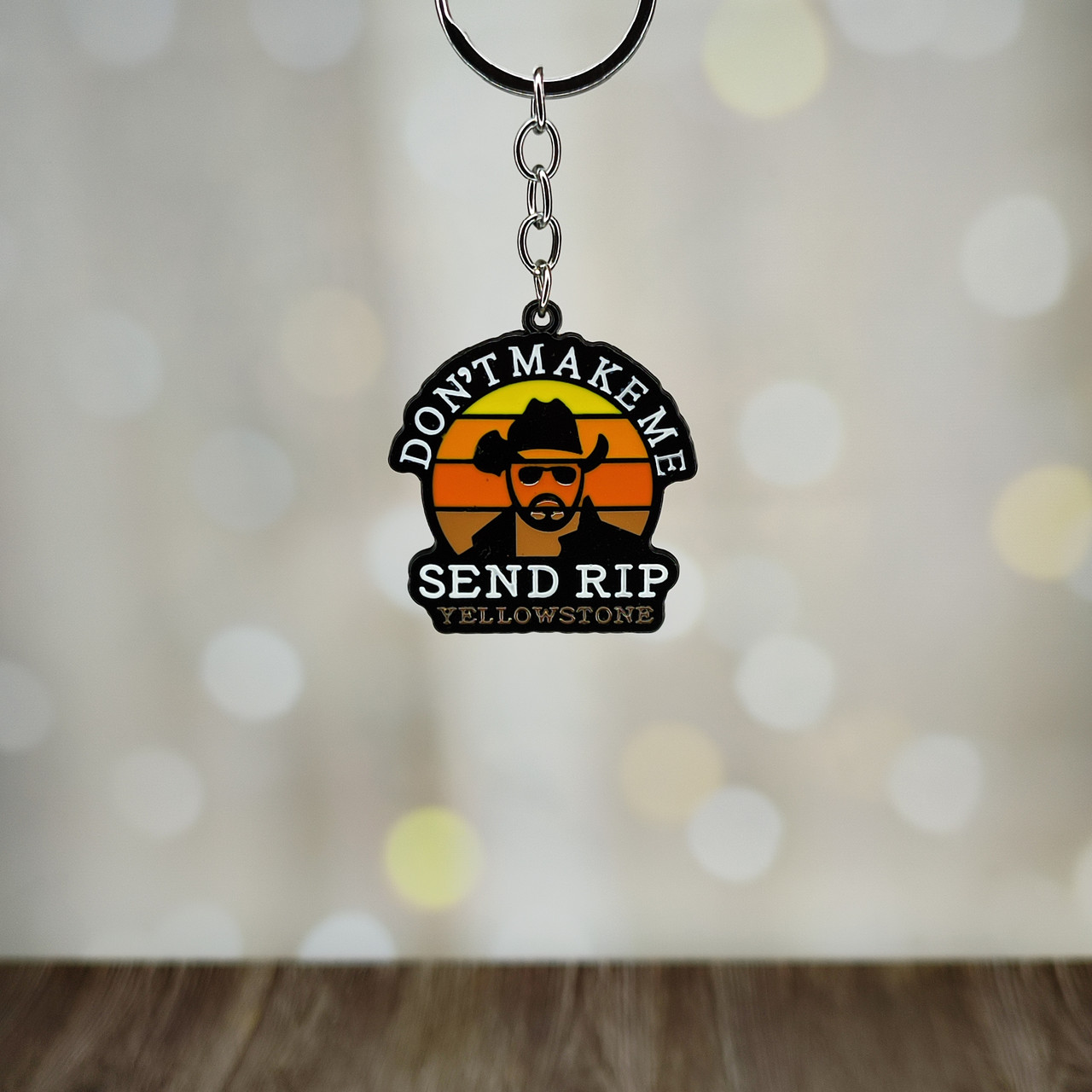 Металлический брелок Don t make me send RIP Yellowstone Йеллоустоун, фото №1 Металлический брелок Don t make me send RIP Yellowstone Йеллоустоун, фото №1