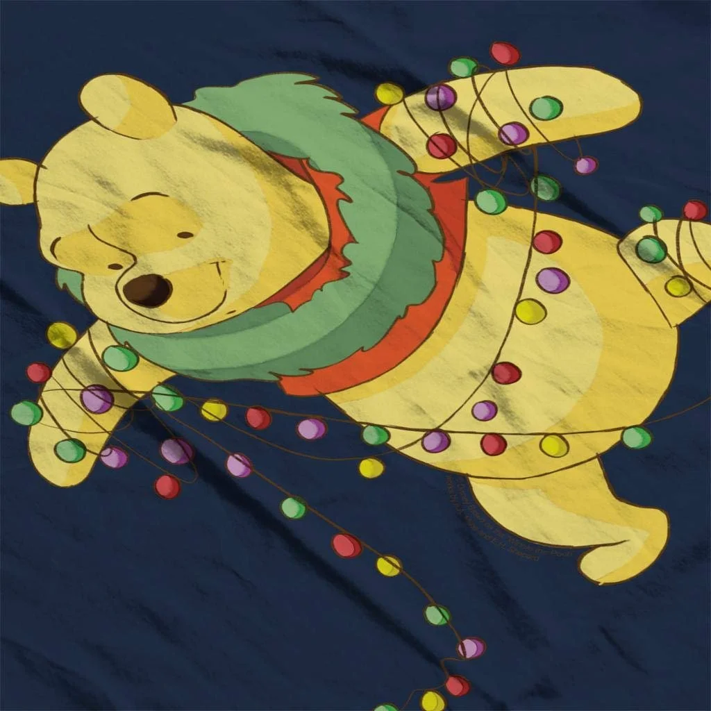 Женская Толстовка Disney Рождественский Винни Пух Запутался в Праздничных Огнях, фото №5