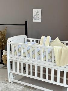 Комплект постільної білизни для новонародженого Зайчик з бортиками іграшками молочний - Фото 1