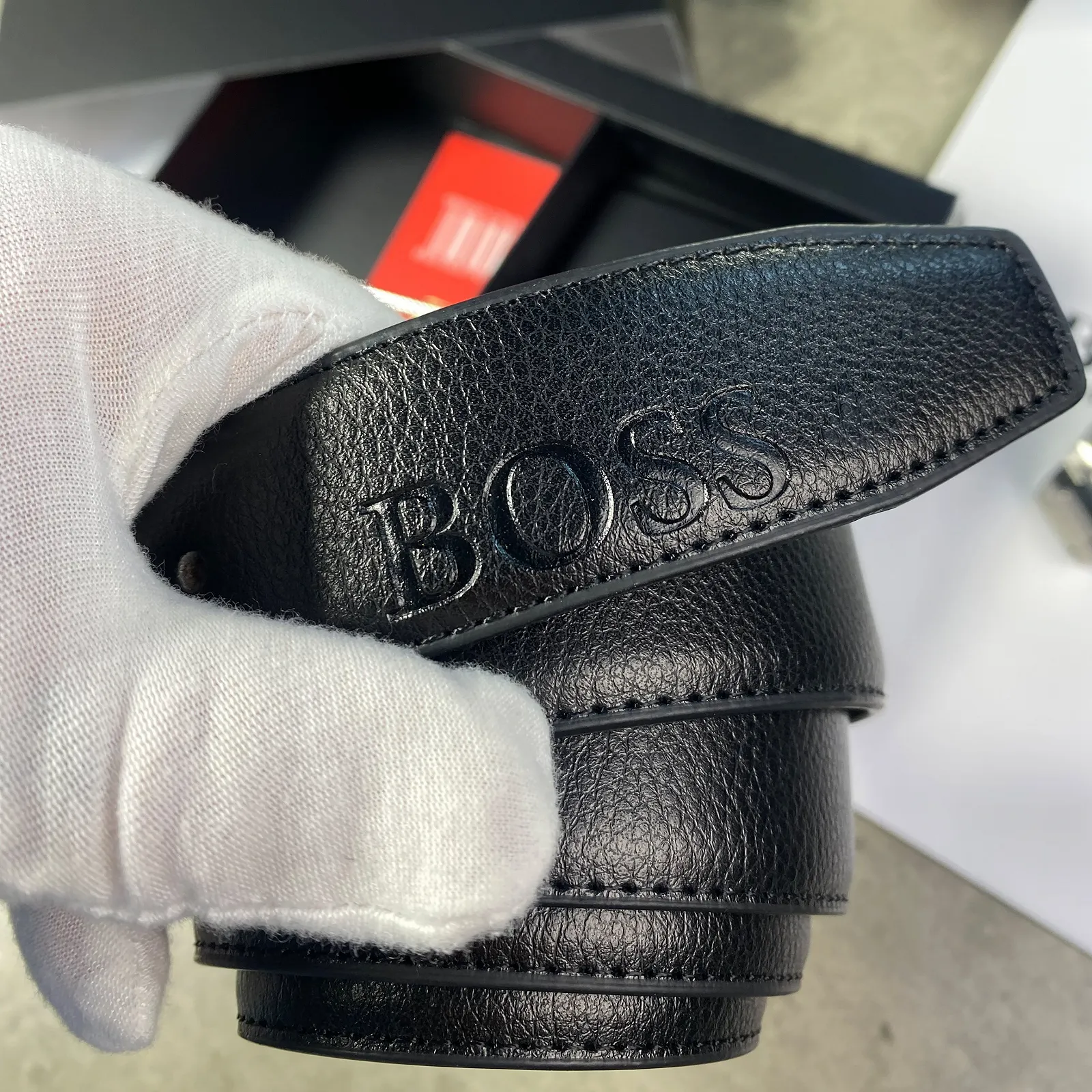 Подарочный набор с кожаным ремнем Boss с двумя сменными пряжками Босс, фото №3