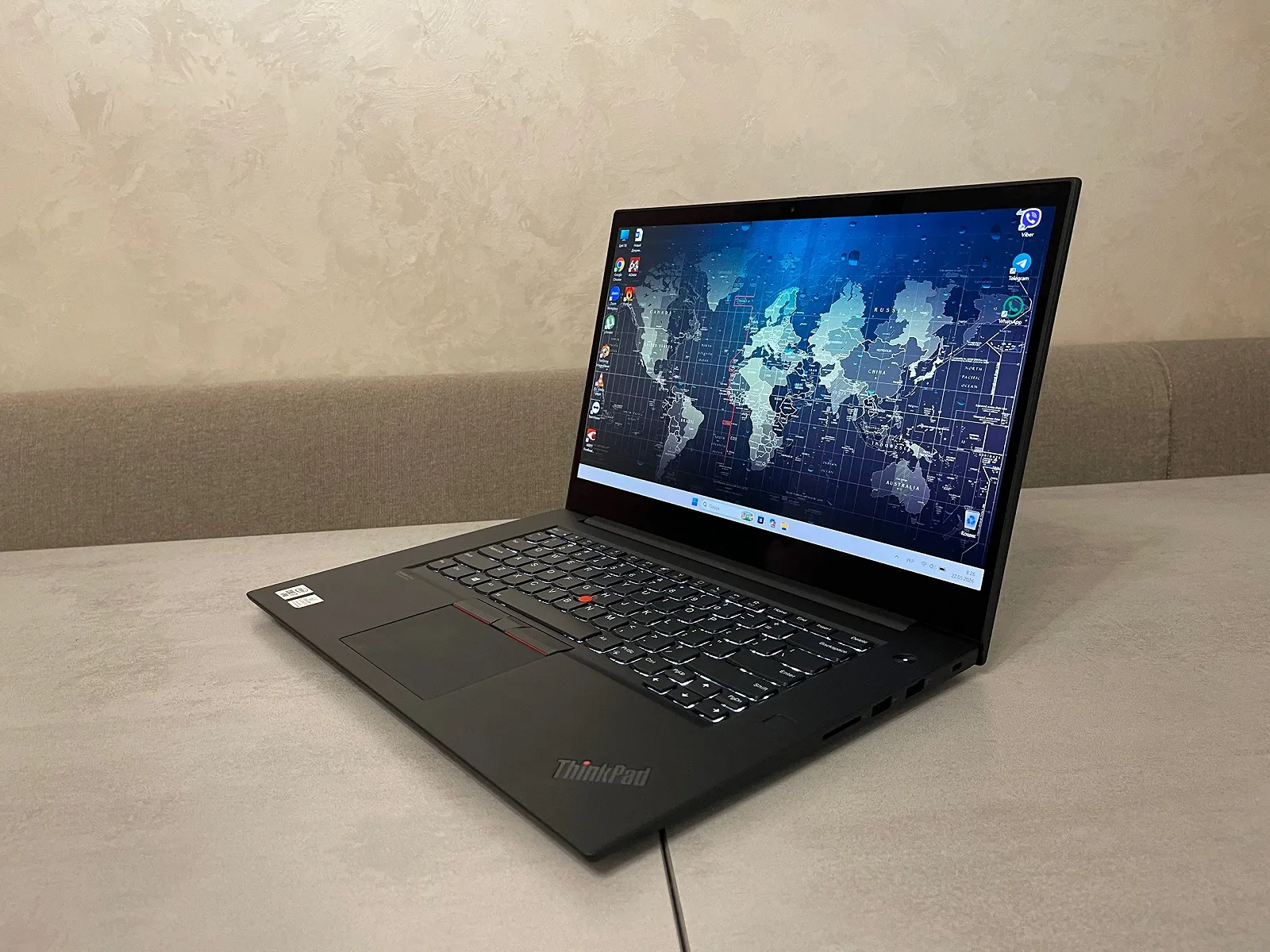 Ноутбук Lenovo ThinkPad P1 Gen 3, 15,6" 4K OLED, i7-10875H, 16GB, 512GB, NVIDIA Quadro T1000 4GB, фото №3