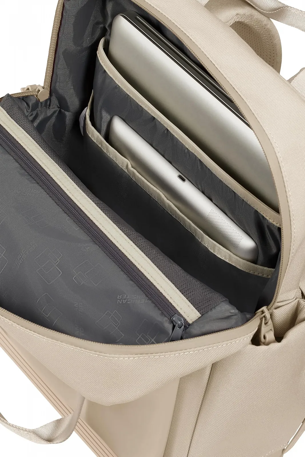 Рюкзак для ноутбука American Tourister Soulpack 15" 17 л бежевий, фото №6 Рюкзак для ноутбука American Tourister Soulpack 15" 17 л бежевий, фото №6