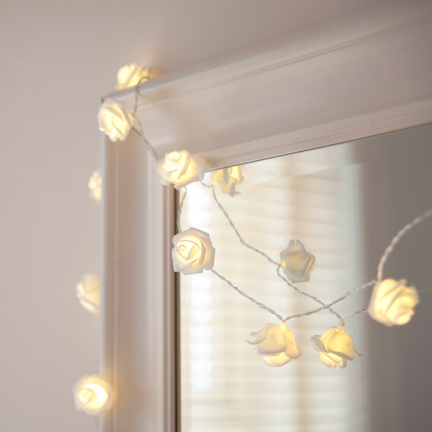 Светодиодная гирлянда Lights4fun Белые розы, 30 LED, белый, фото №1