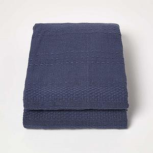 Покрывало Homescapes Kashi 225 x 255 см, большое хлопковое одеяло с бахромой, накидка на диван или кровать, синий synthetic.ua - Фото 1