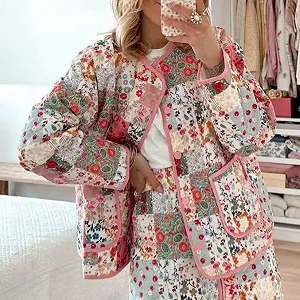 Женская стеганая куртка с цветочным принтом, на пуговицах synthetic.ua - Фото 1