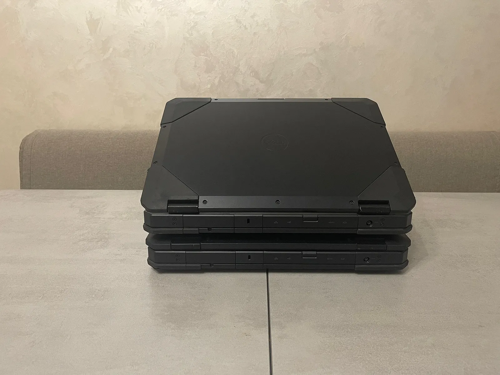 Захищений ноутбук Dell 5414 Rugged, 14", i5-6300U, 16GB, 256GB SSD, 4G LTE, фото №5 Захищений ноутбук Dell 5414 Rugged, 14", i5-6300U, 16GB, 256GB SSD, 4G LTE, фото №5