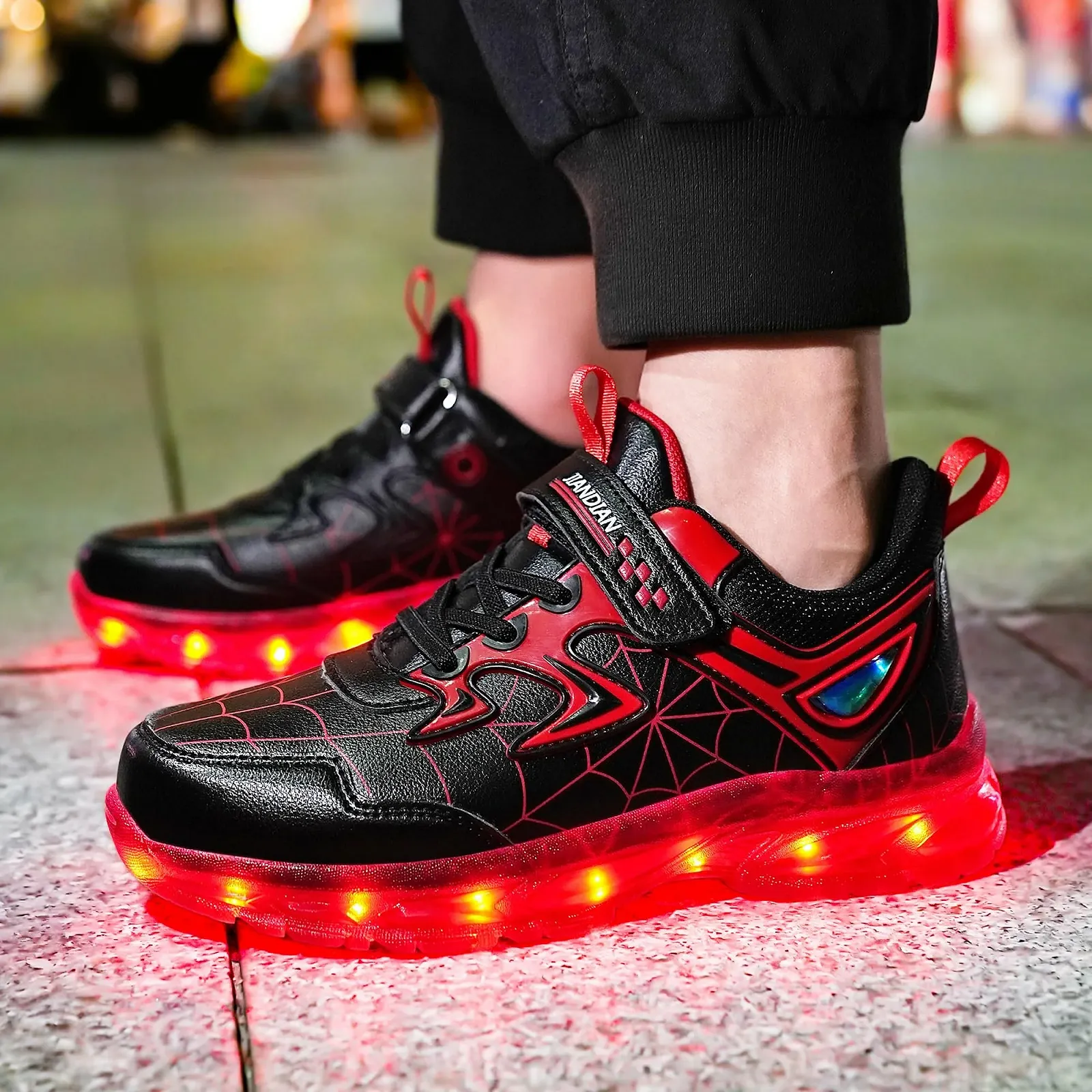 LED Кросівки YUNICUS для хлопчиків та дівчаток з USB підсвічуванням, фото №6