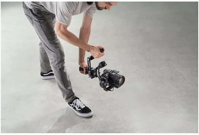 Стедікам DJI RSC 2 / до 3 кг / 14г роботи / Bluetooth / OLED-дисплей / Чорний, фото №4 Стедікам DJI RSC 2 / до 3 кг / 14г роботи / Bluetooth / OLED-дисплей / Чорний, фото №4