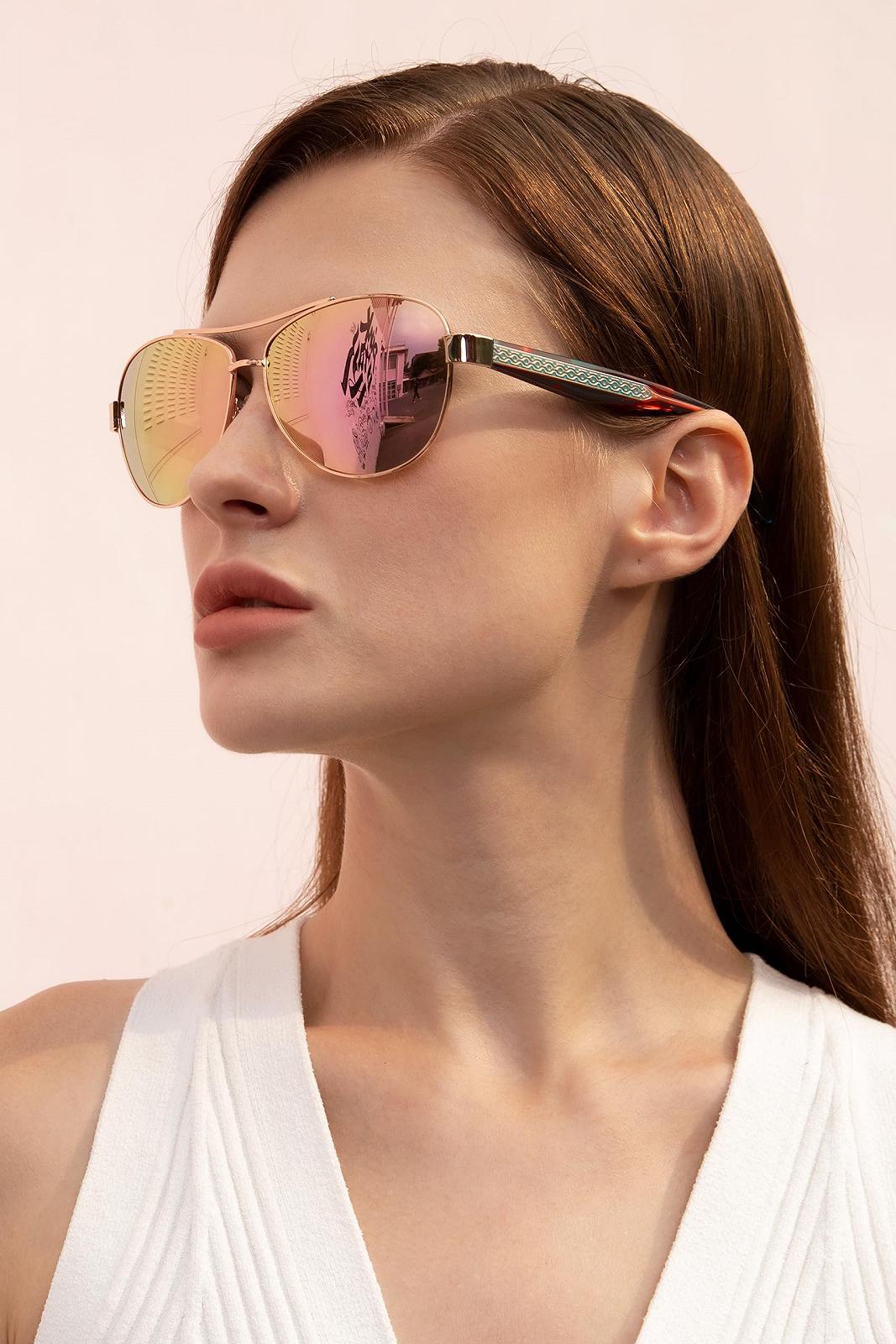 Сонцезахисні окуляри Авіатор CARFIA Поляризовані UV400 Ретро Вінтаж Стильні для жінок, фото №4 Сонцезахисні окуляри Авіатор CARFIA Поляризовані UV400 Ретро Вінтаж Стильні для жінок, фото №4