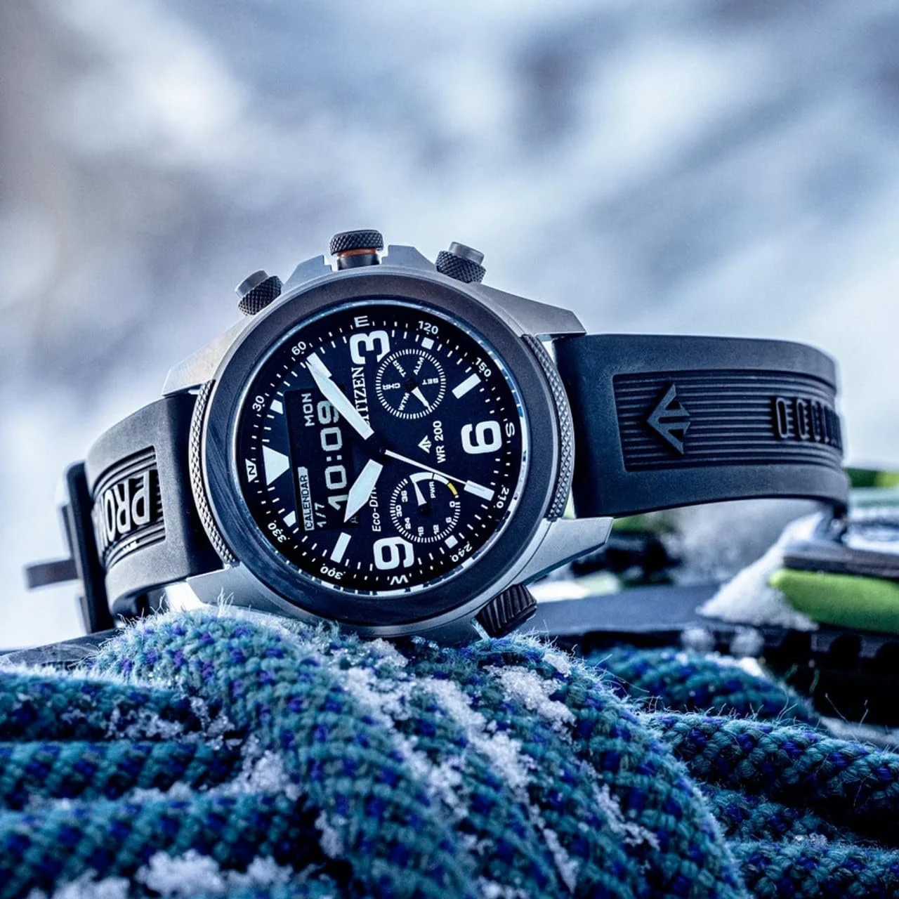 Часы Citizen Sports JV1007-07E, черные, фото №4 Часы Citizen Sports JV1007-07E, черные, фото №4