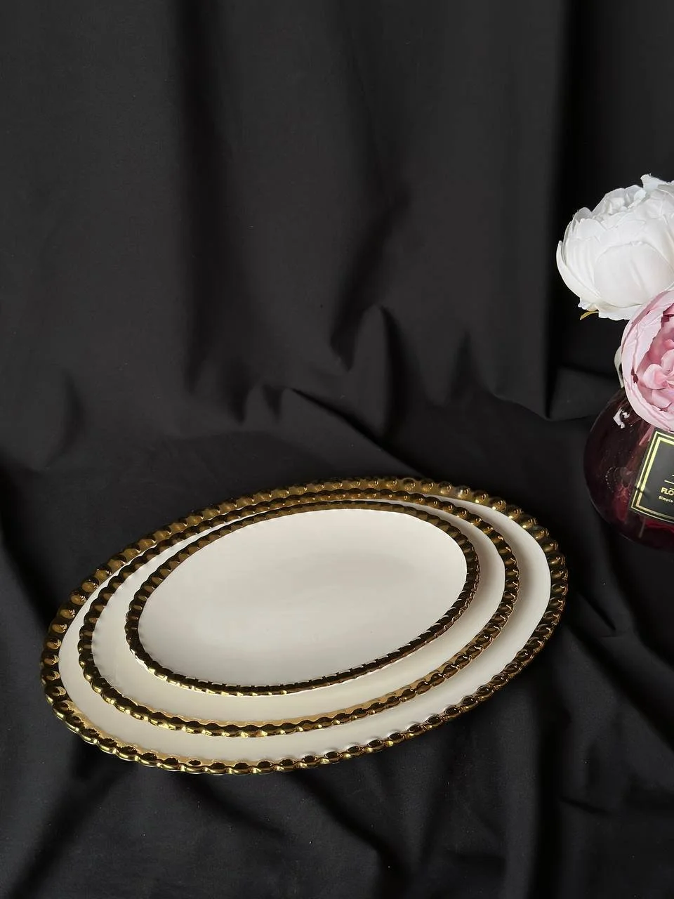Набір 3 шт сервірувальні блюда, порцеляна з золотою оконтовкою, фото №1