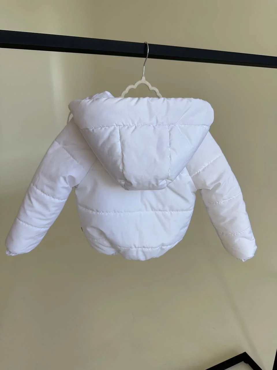 Дитяча демісезонна курточка з капюшоном від 74 до 158 розмір, весна/осінь матова біла, фото №2