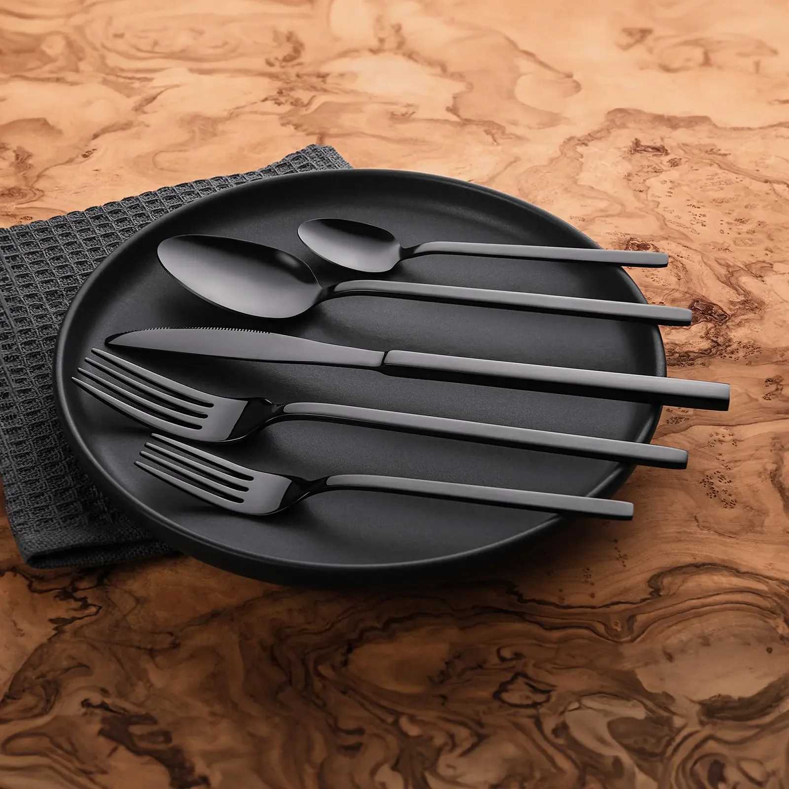 Набір столових приборів GRÄWE Lisbon, 30 предметів на 6 персон, з нержавіючої сталі з титановим покриттям, чорний, фото №4