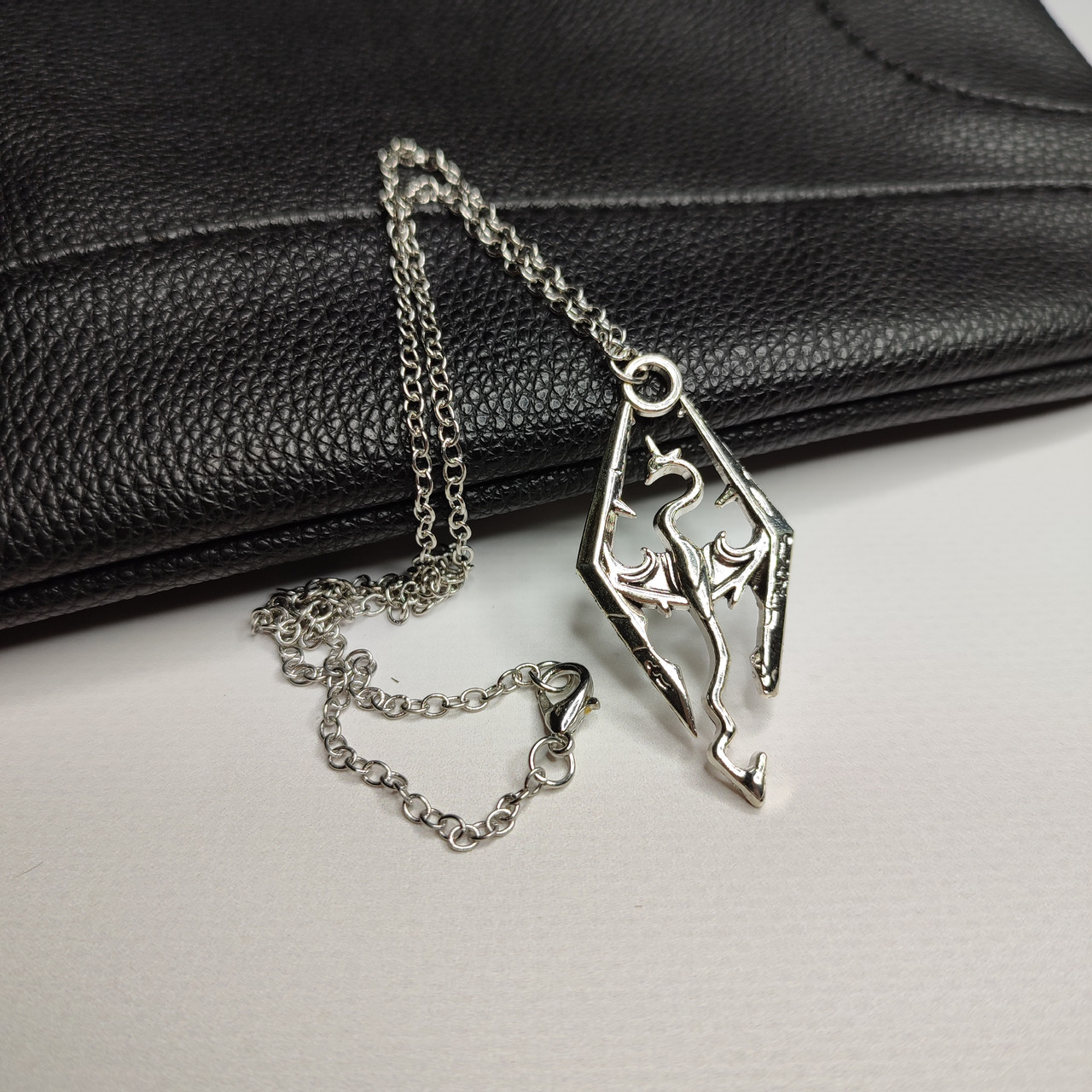 Кулон с драконом Skyrim Скайрим, фото №3 Кулон с драконом Skyrim Скайрим, фото №3