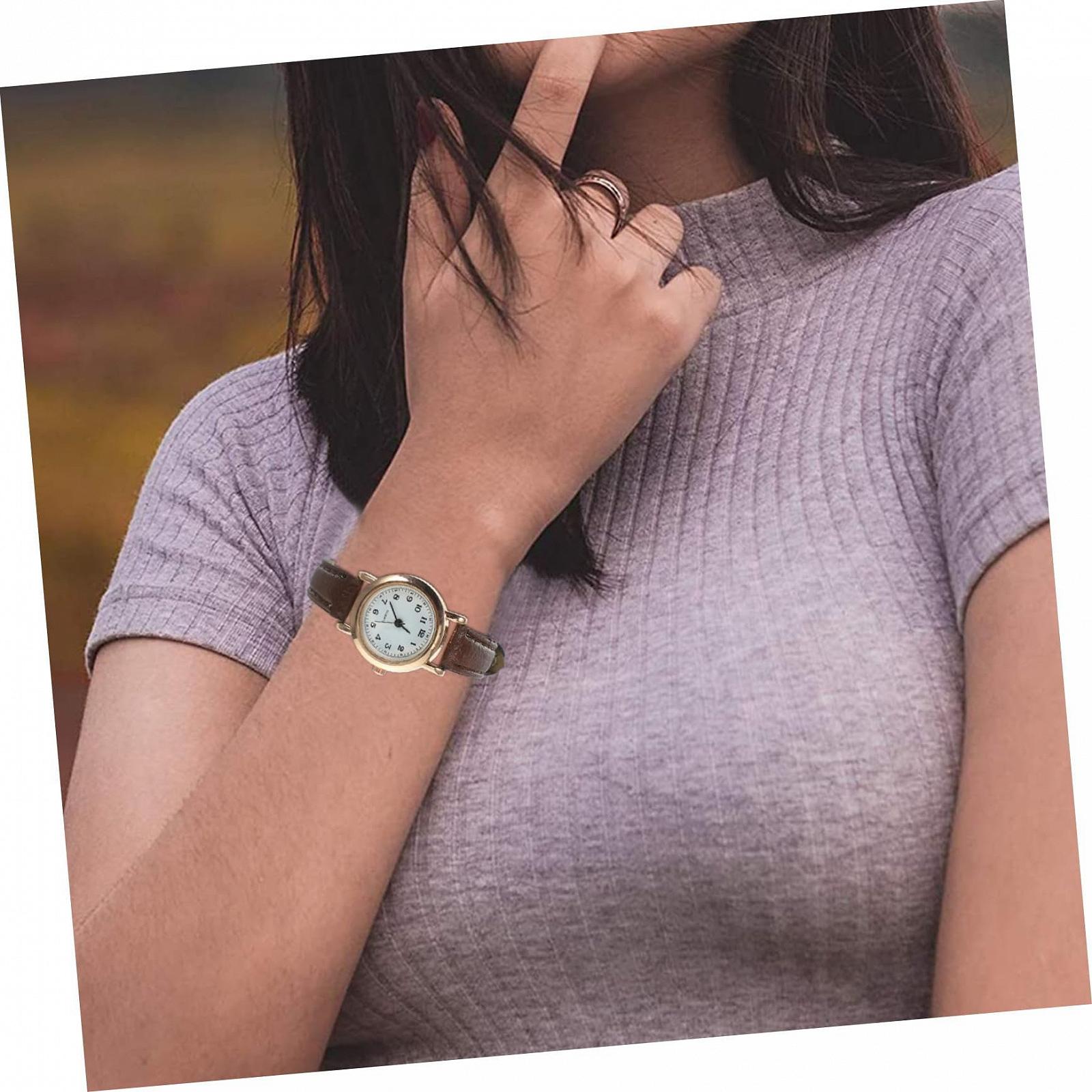 OATIPHO Женские часы Цифровые Простые Маленькие часы Кожаный ремешок Для женщин Для ежедневного использования Нейтральный Гибкий Прочный, фото №5 OATIPHO Женские часы Цифровые Простые Маленькие часы Кожаный ремешок Для женщин Для ежедневного использования Нейтральный Гибкий Прочный, фото №5