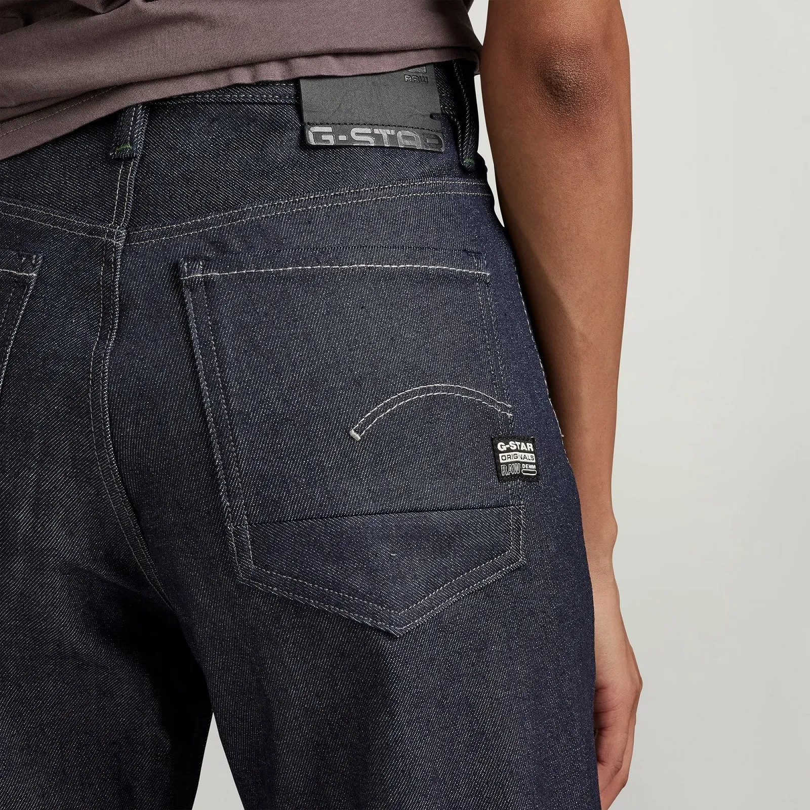 Жіночі джинси G‑Star Stray Ultra High Straight Selvedge Raw Denim - 27, фото №3 Жіночі джинси G‑Star Stray Ultra High Straight Selvedge Raw Denim - 27, фото №3