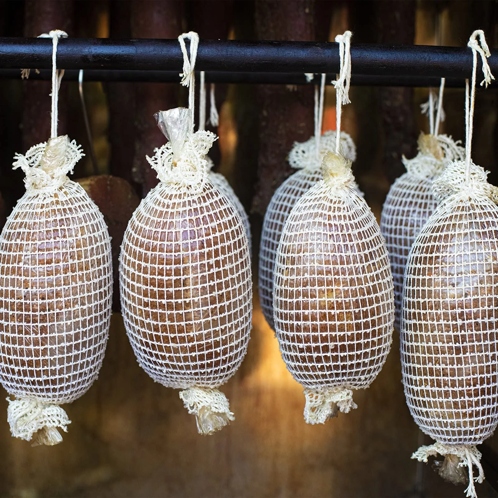 Сетка для мяса MEAT NET 125/36 10 м для копчения и запекания, фото №5 Сетка для мяса MEAT NET 125/36 10 м для копчения и запекания, фото №5