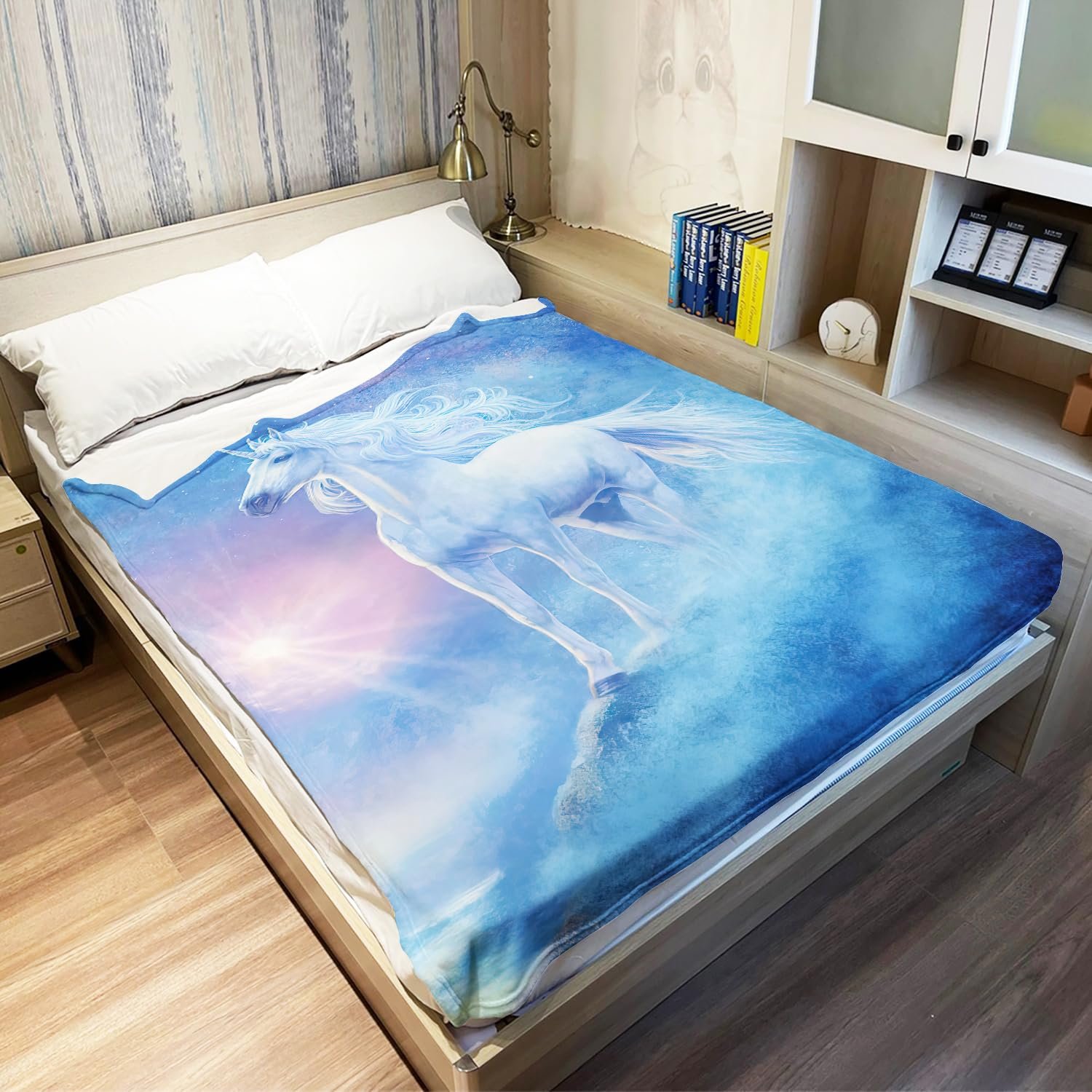 Одеяло YISUMEI Фланелевое Мягкое Флисовое Одеяло Единорог Фэнтези 150 x 200 см, фото №4