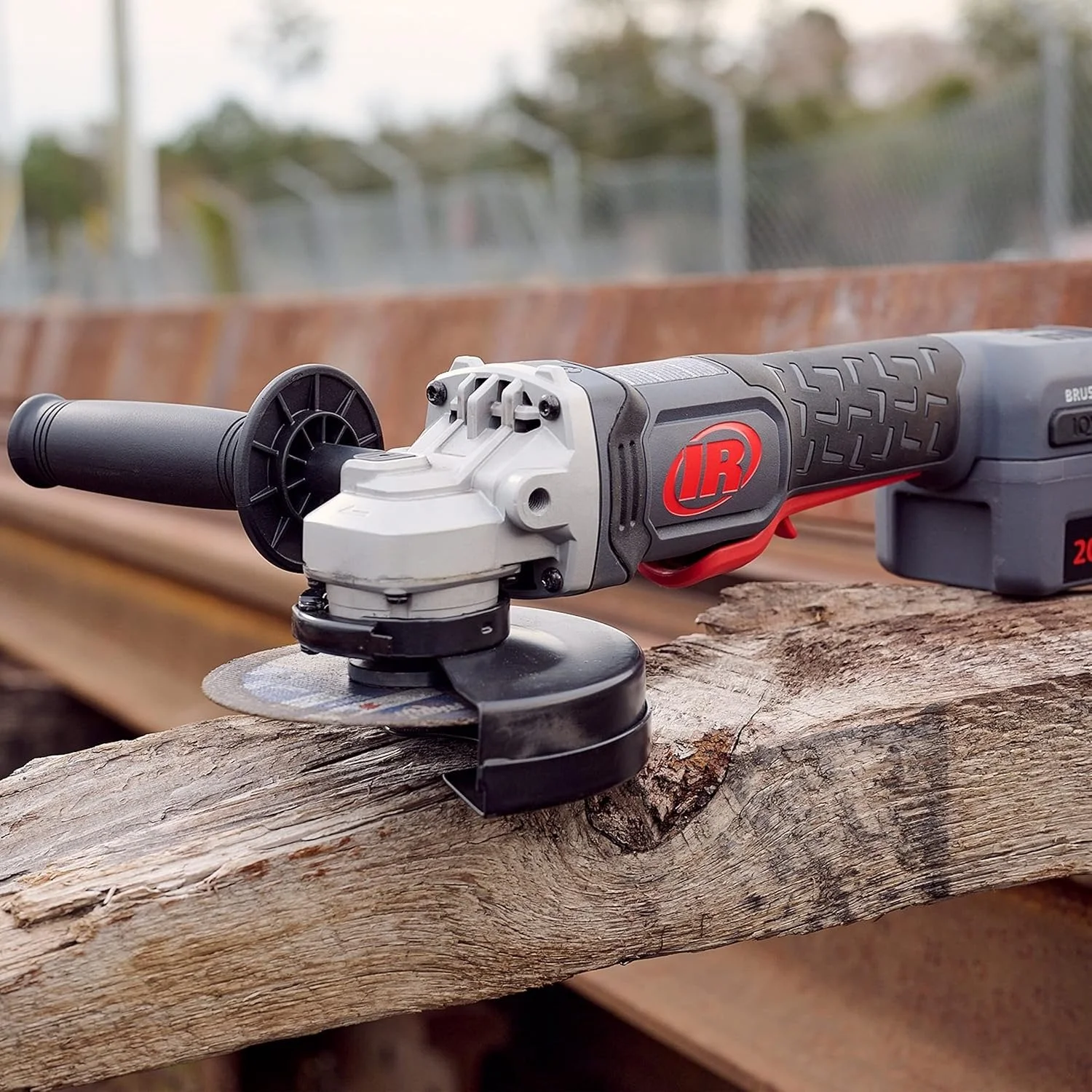 Акумуляторна кутова шліфмашина Ingersoll Rand G5351M, фото №8 Акумуляторна кутова шліфмашина Ingersoll Rand G5351M, фото №8