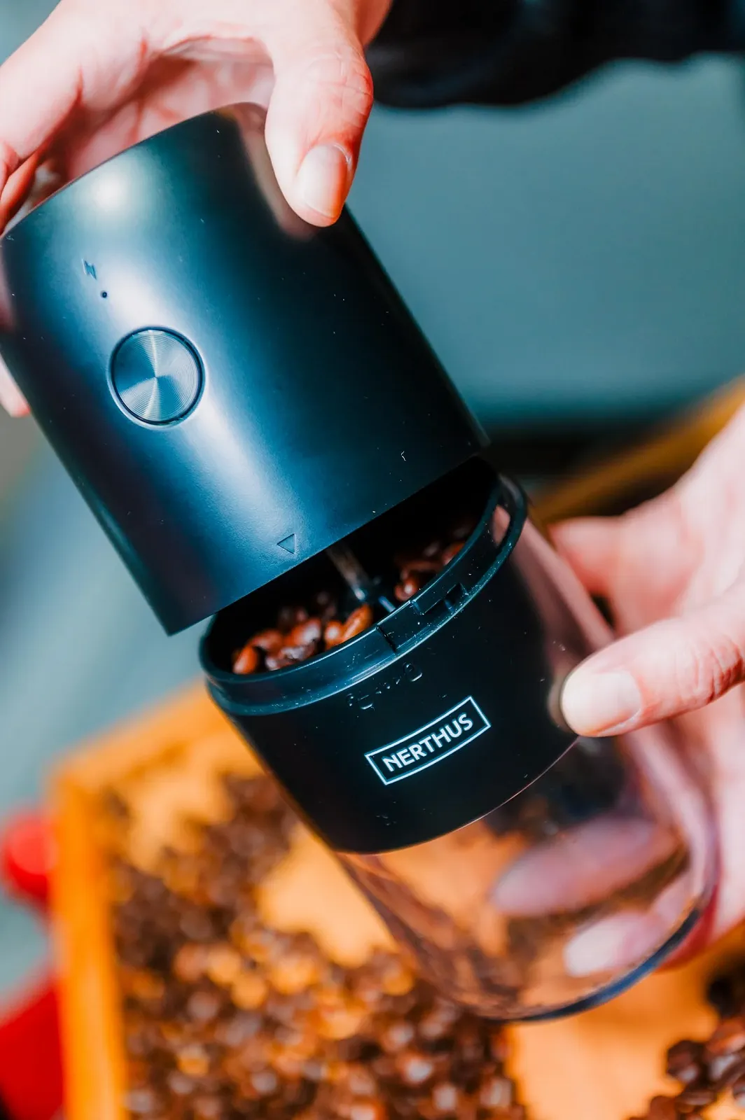 Електрична кавомолка NERTHUS FIH 1466, леза з нержавіючої сталі, швидке та рівномірне подрібнення, місткість 30 г, фото №5