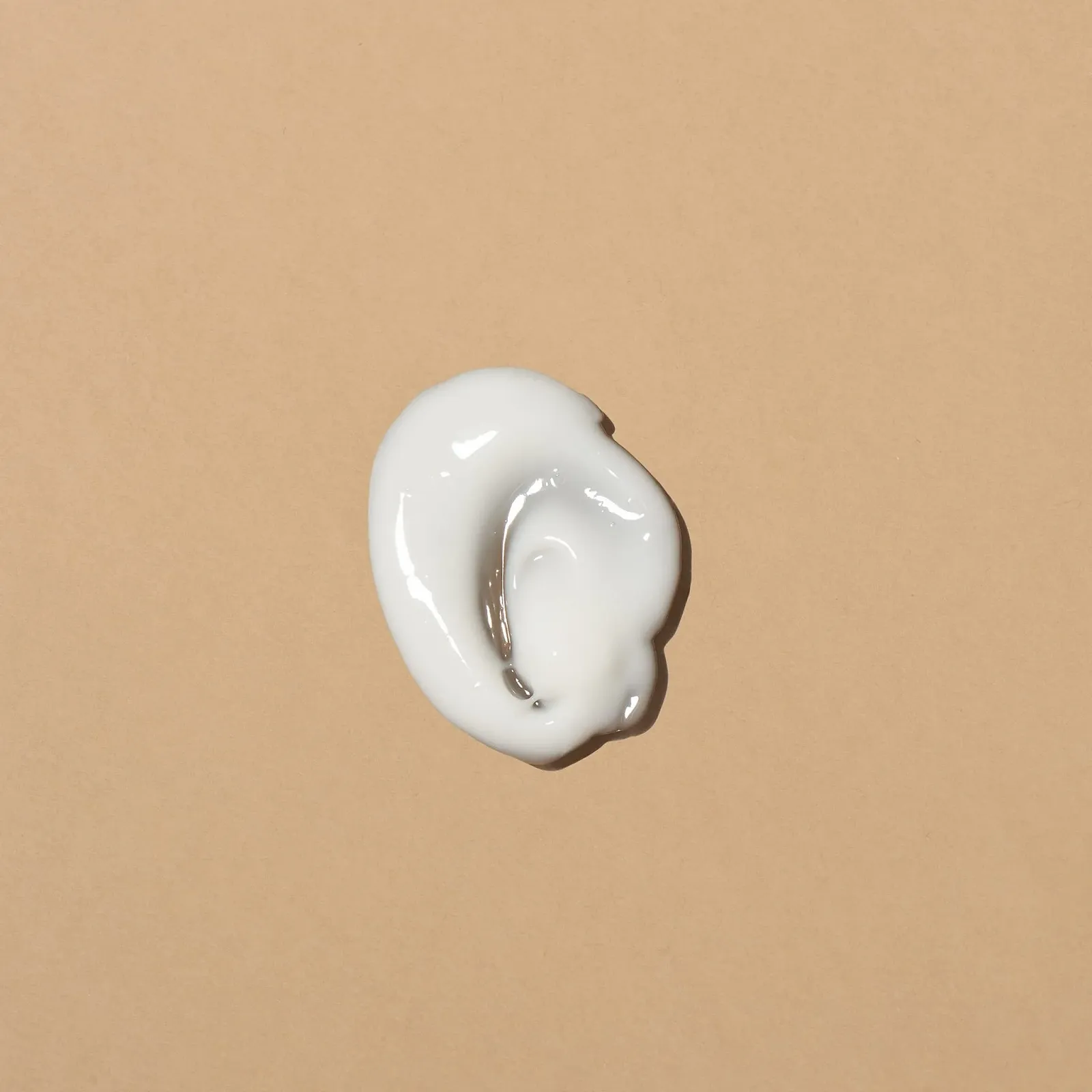 Крем для обличчя Resibo Natural Lifting Cream de la Cream натуральна косметика антивіковий з гіалуроновою кислотою 50 мл, фото №4 Крем для обличчя Resibo Natural Lifting Cream de la Cream натуральна косметика антивіковий з гіалуроновою кислотою 50 мл, фото №4