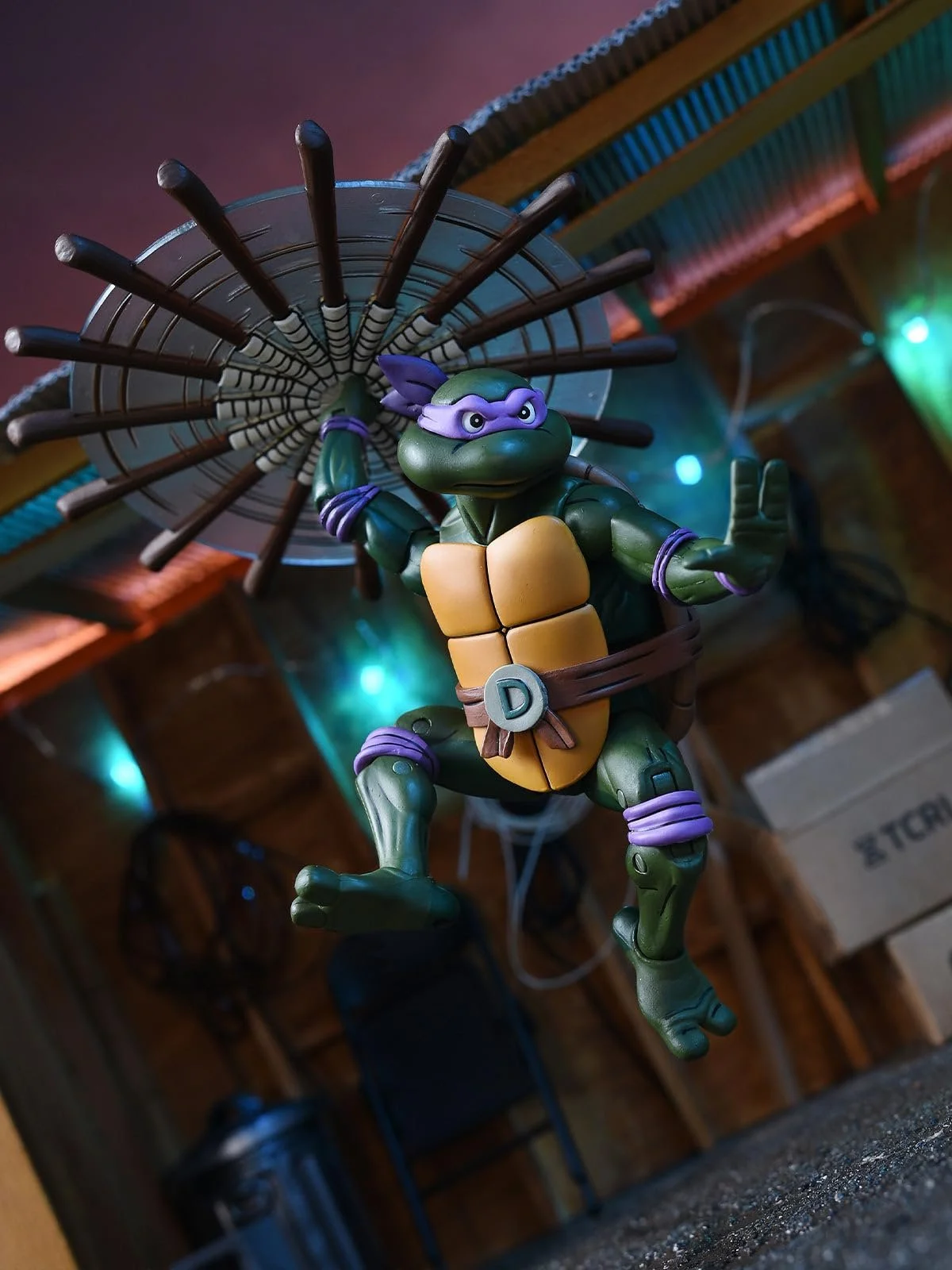 Колекційна фігурка NECA Cartoon Donatello 18 см, фото №4