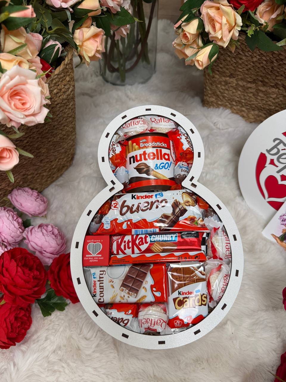 Подарунковий набір солодощів на 8 березня для дівчини, фото №8 Подарунковий набір солодощів на 8 березня для дівчини, фото №8