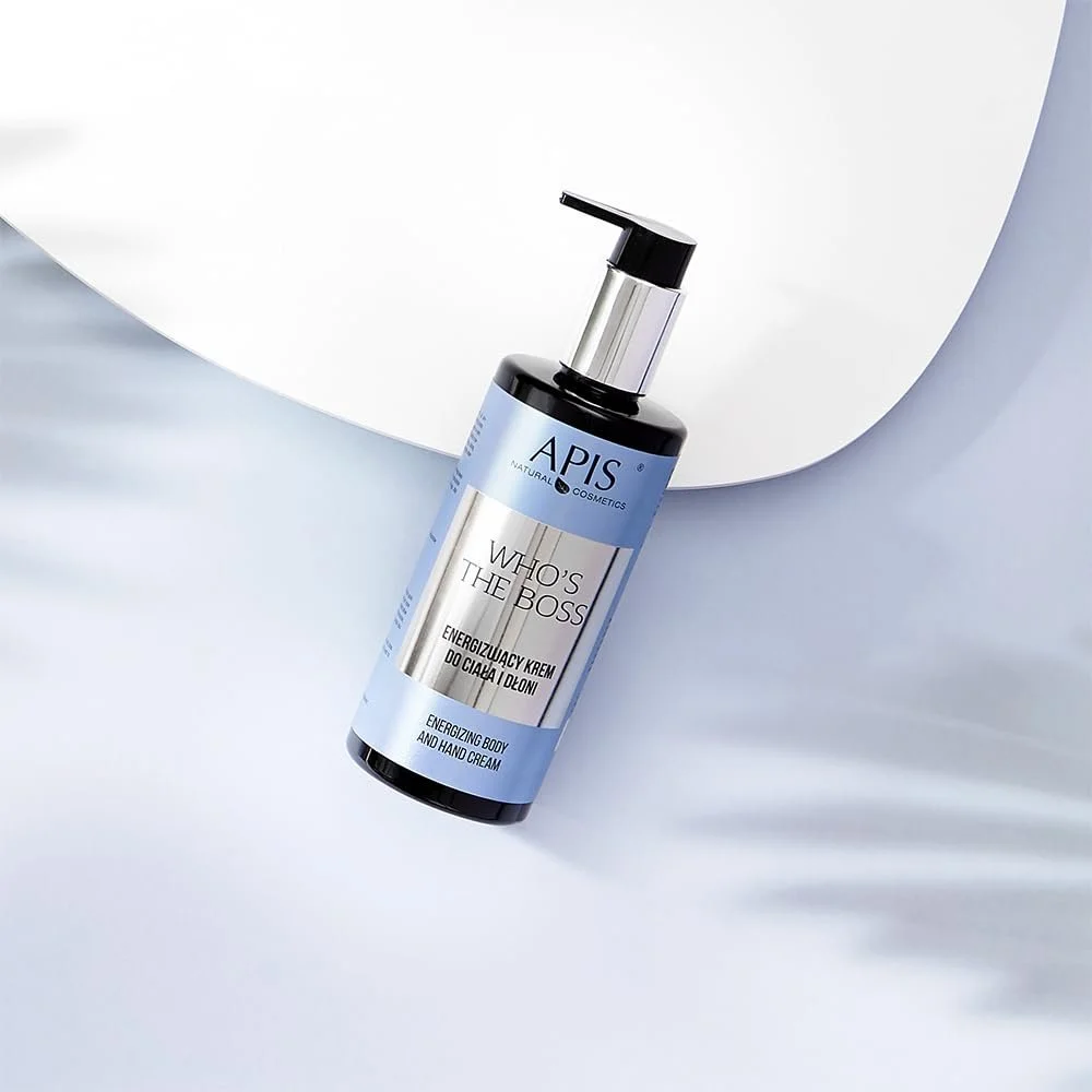 Крем для тіла та рук Apis WHO'S THE BOSS Зволожуючий для чоловіків - 300 мл, фото №3 Крем для тіла та рук Apis WHO'S THE BOSS Зволожуючий для чоловіків - 300 мл, фото №3