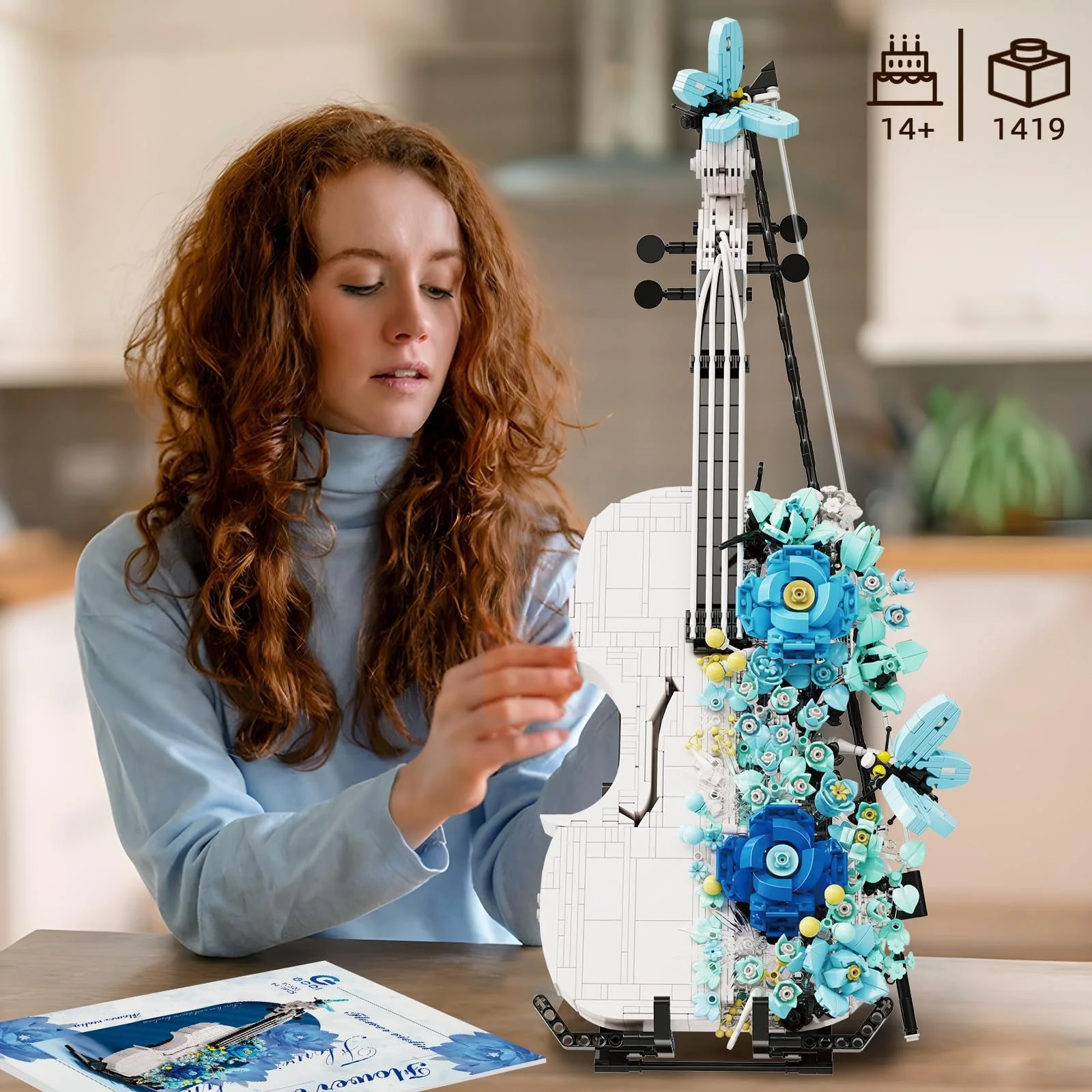 Конструктор Скрипка з Квітами QLT Модель Скрипки Синій та Білий 1419 деталей, фото №3