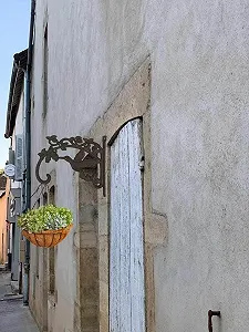 Настінний гачок для вазонів zeitzone чавунний античний коричневий synthetic.ua - Фото 1