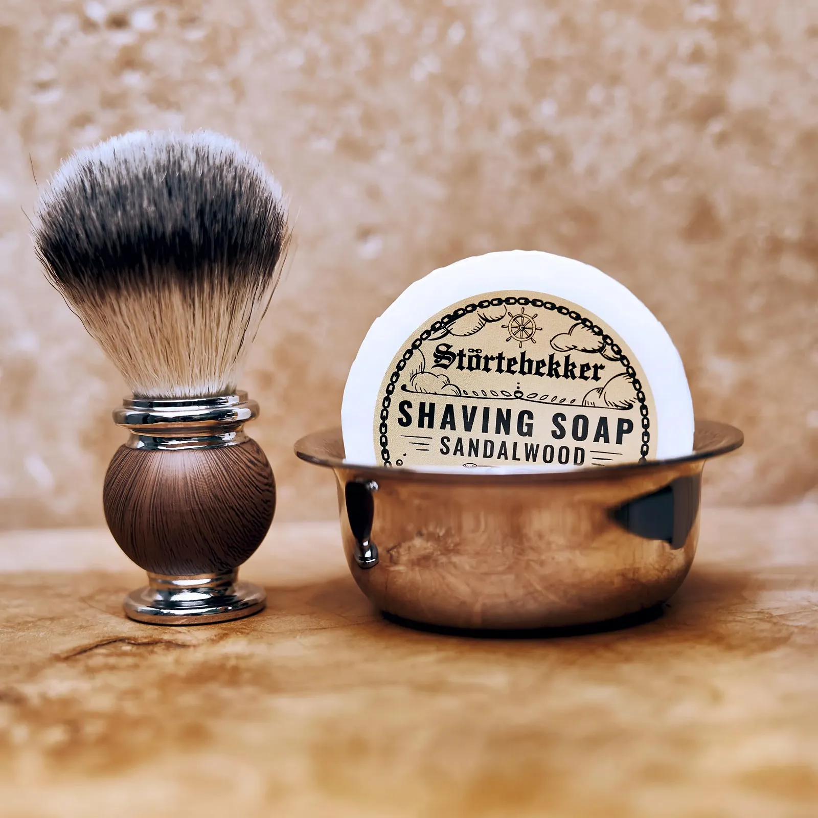 Набор для бритья Störtebekker Premium Hamburg против раздражения с безопасной бритвой и помазком, фото №4 Набор для бритья Störtebekker Premium Hamburg против раздражения с безопасной бритвой и помазком, фото №4