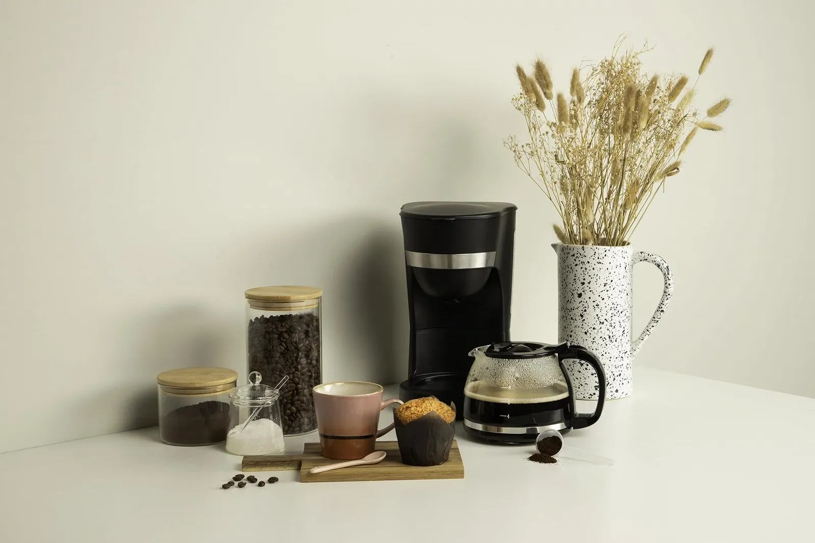 Крапельна кавоварка Tristar CM-1282 1.25 л 12 чашок Постійний фільтр Протикрапельна система Підігрів 750 Вт, фото №2