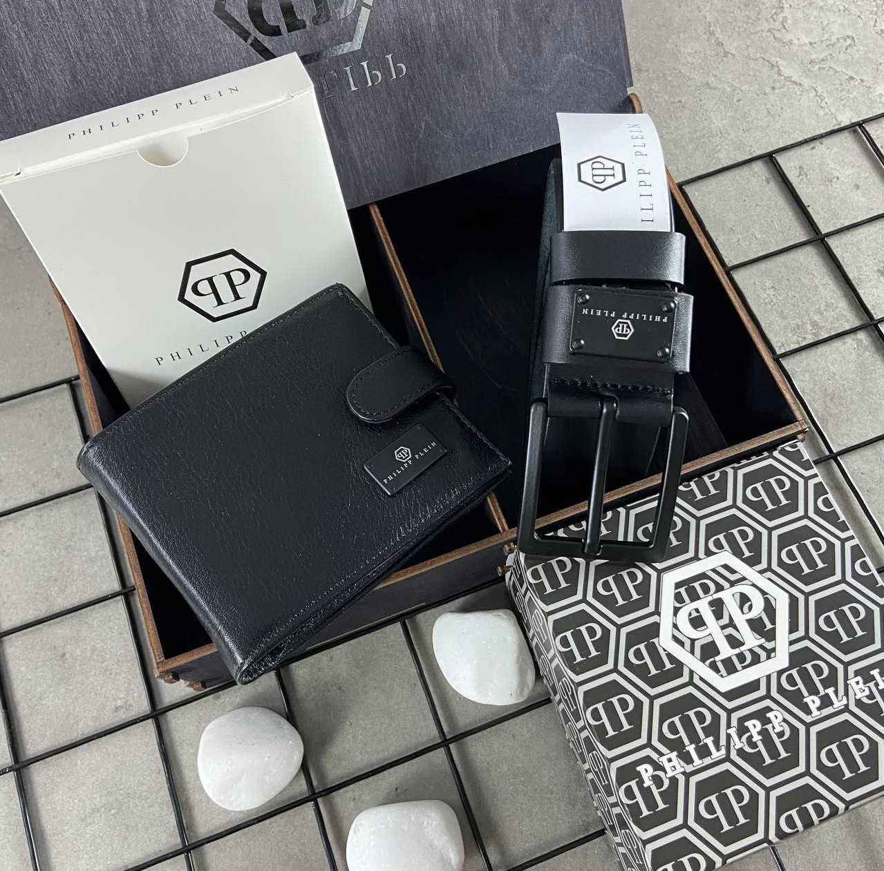 Оригінальний подарунок для чоловіка набір ремінь і гаманець із шкіри брендовий Philipp Plein, фото №1 Оригінальний подарунок для чоловіка набір ремінь і гаманець із шкіри брендовий Philipp Plein, фото №1