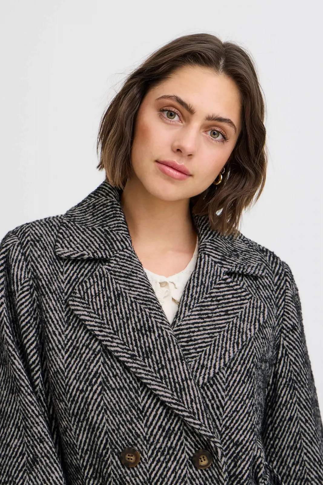 Пальто Atelier Rêve IRJesse Жіноче Зимове з Поясом Комір з Лацканами Стандартний Крій, фото №6 Пальто Atelier Rêve IRJesse Жіноче Зимове з Поясом Комір з Лацканами Стандартний Крій, фото №6