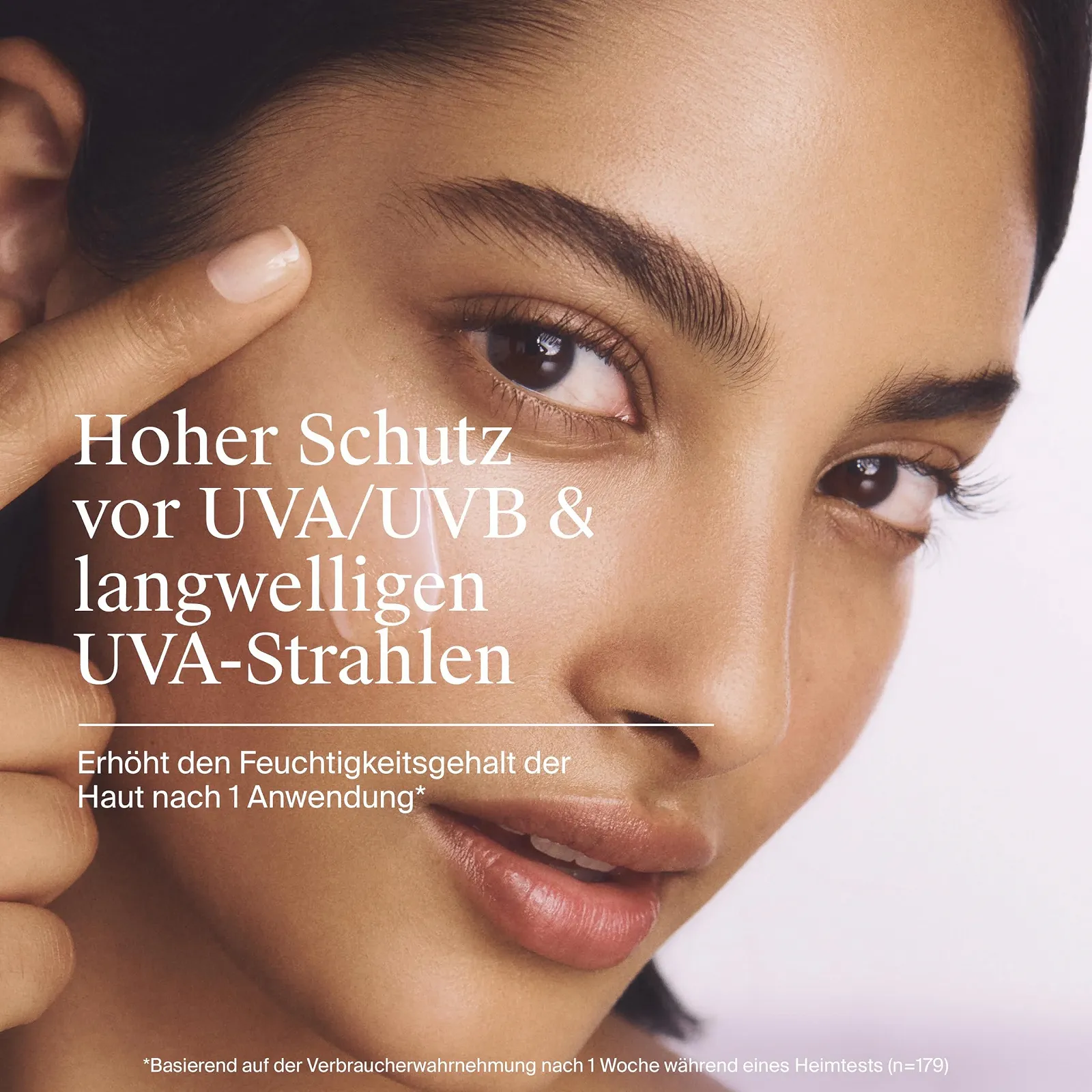 Денний крем Neutrogena Hydro Boost Aqua Fluid SPF 50 з гіалуроновою кислотою та ніацинамідом, 50 мл, фото №5