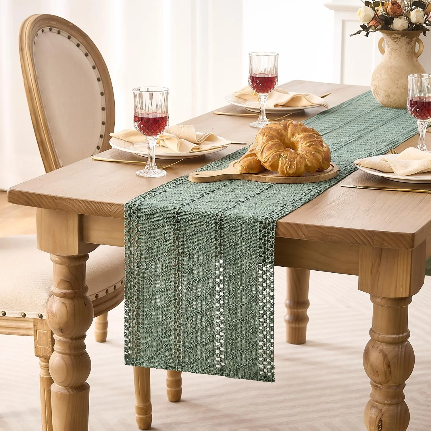 Доріжка на стіл Boho 30 x 120 см Макраме Бавовна та льон Шавлієва зелена, фото №3 Доріжка на стіл Boho 30 x 120 см Макраме Бавовна та льон Шавлієва зелена, фото №3