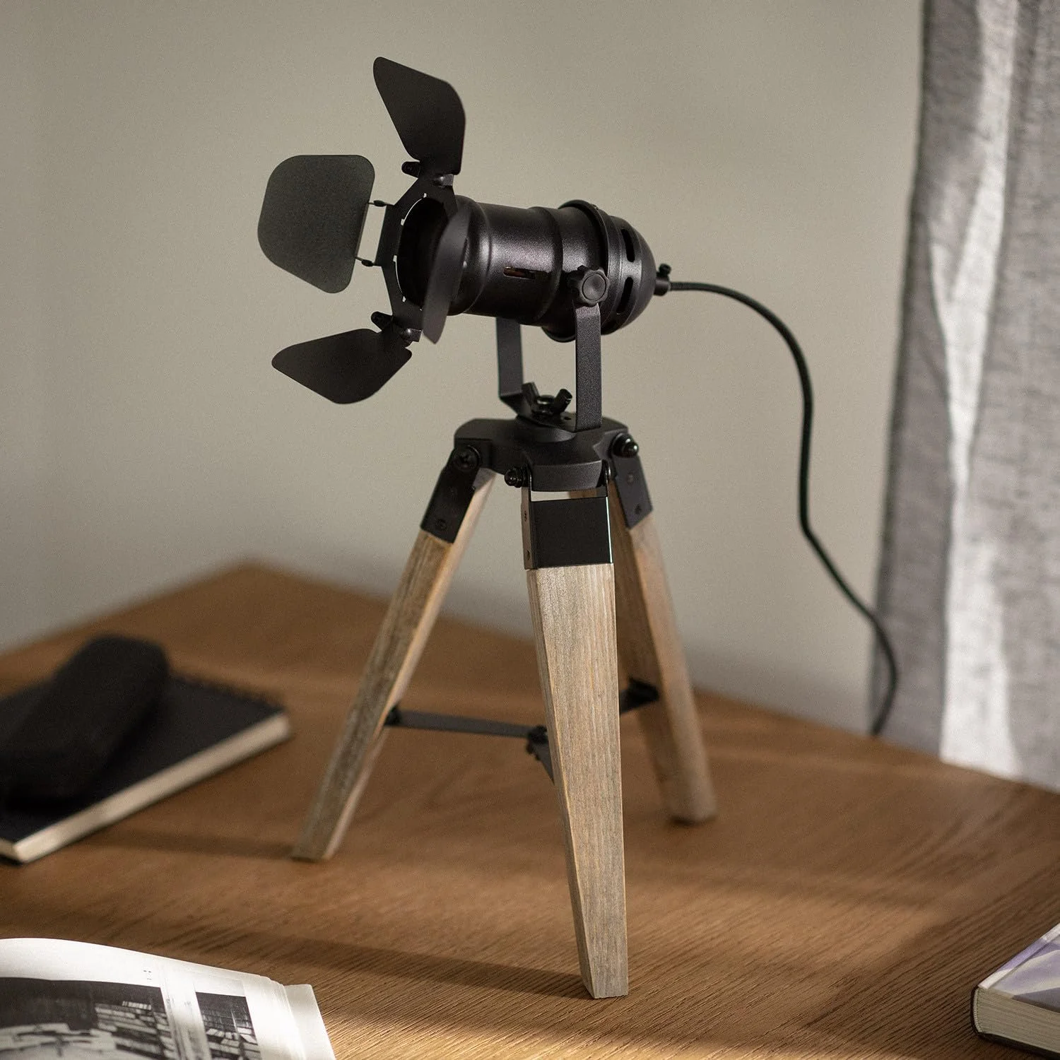 Настільна лампа LEDKIA LIGHTING Cinema Kurangna Дерево та Метал XS Чорна, фото №4