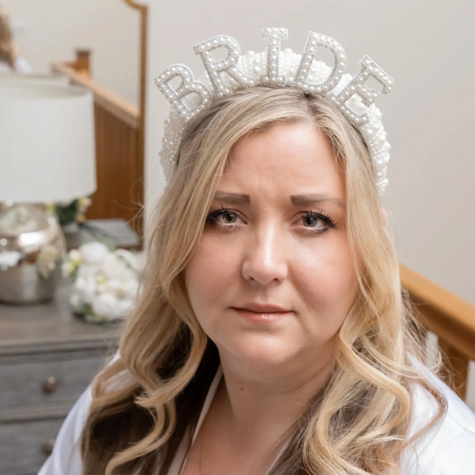 Обруч для волосся Наречена з перлами TRIXES аксесуар для дівич-вечора, фото №3 Обруч для волосся Наречена з перлами TRIXES аксесуар для дівич-вечора, фото №3