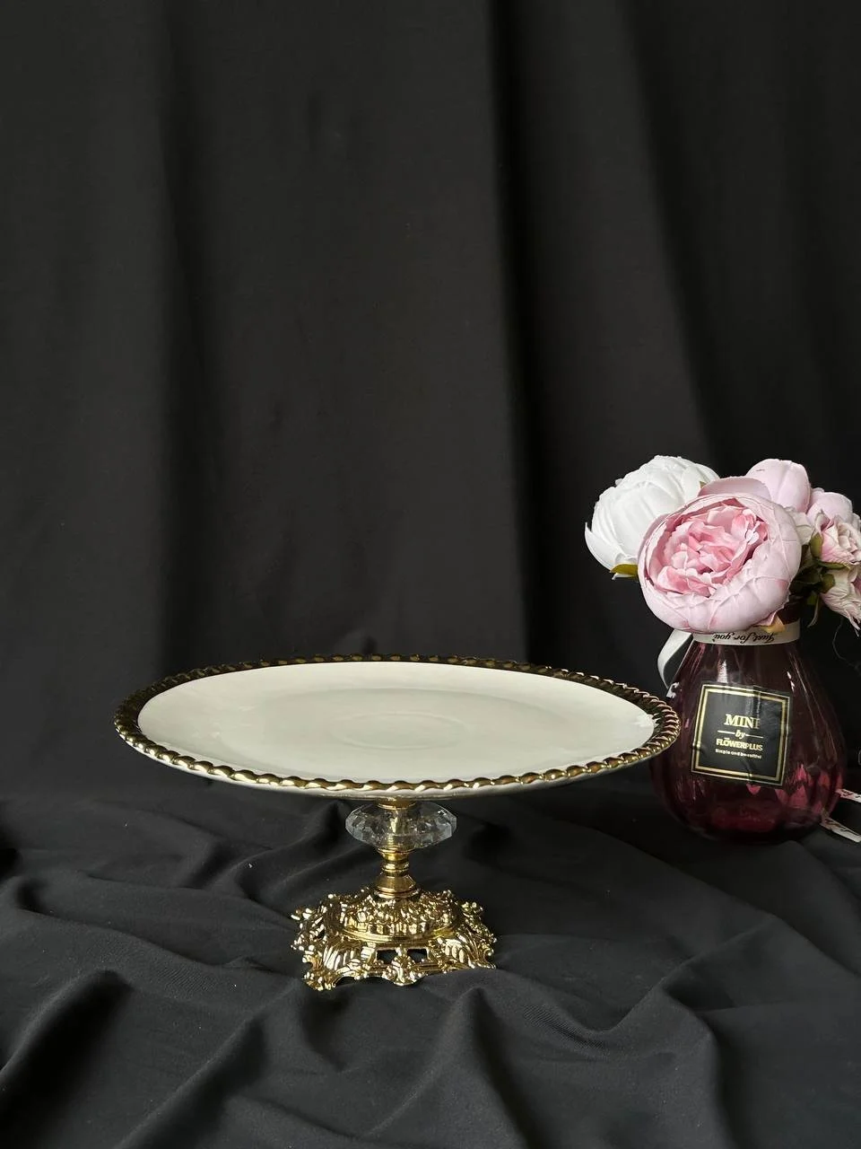 Тортовщица, блюдо из фарфора с золотой оконтовкой на золотой ножке 27 см, фото №1