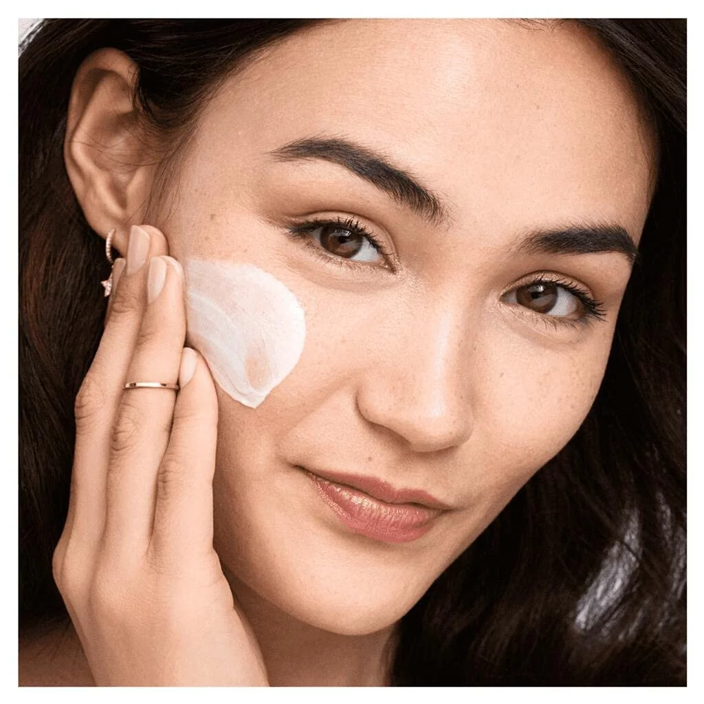 Денний крем та праймер Olay Regenerist Glow зволожувальний 50 мл, фото №3 Денний крем та праймер Olay Regenerist Glow зволожувальний 50 мл, фото №3