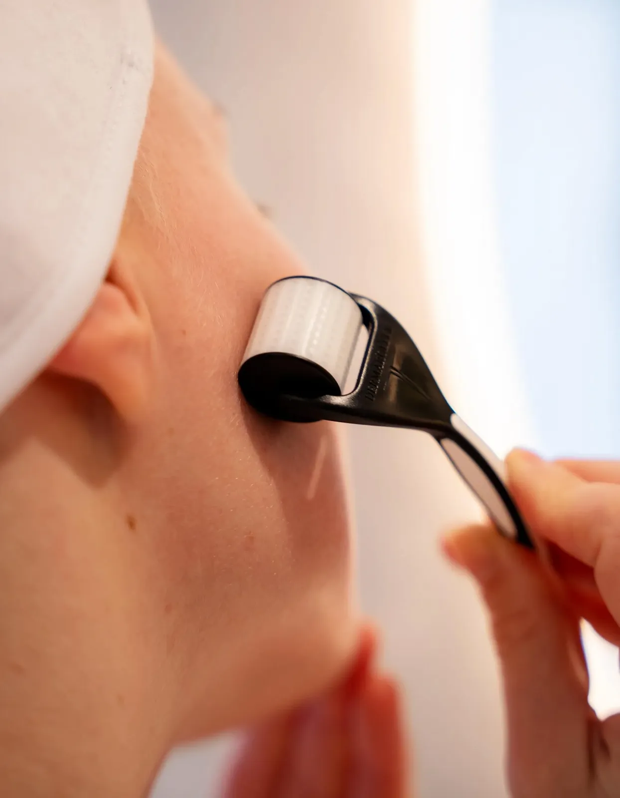 Дермаролер Dermaroller HC902 Special Black Edition Набір з очищувачем, фото №4