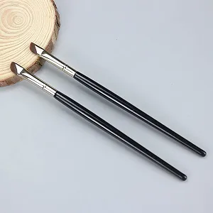 Пензлі Ksvsonrvi Sickle Eyeliner Ultra Thin Slanted Flat Angle synthetic.ua - Фото 1