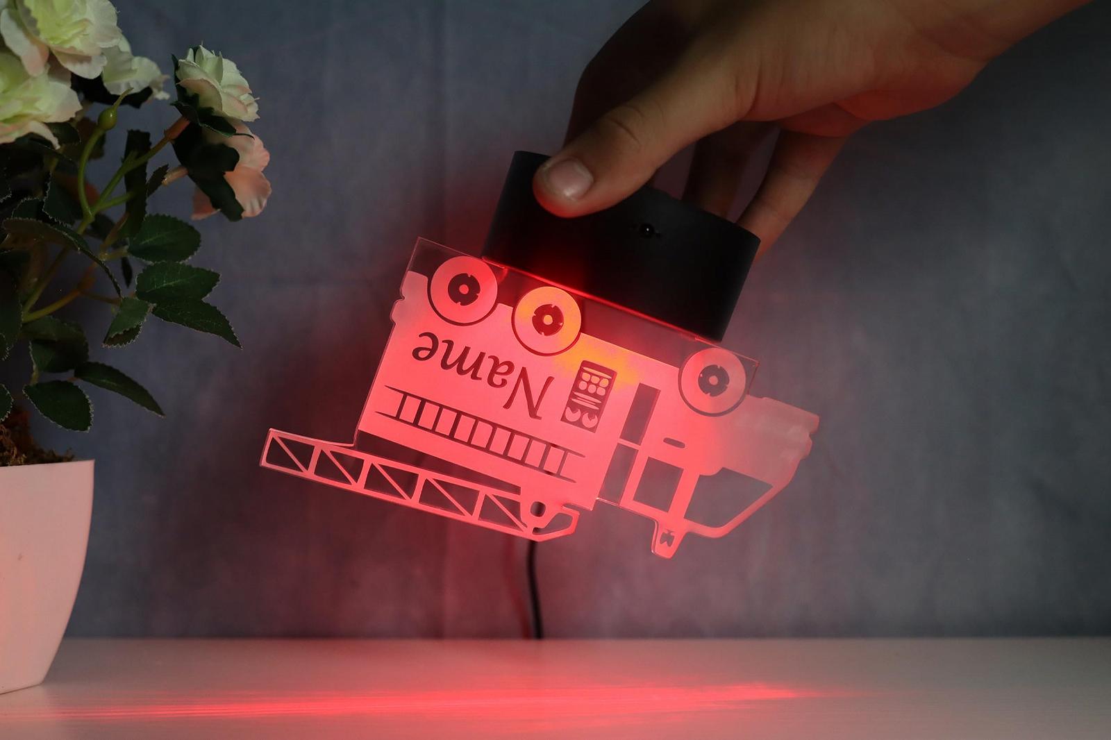 Настольная светодиодная лампа Пожарная машина Персонализированная, фото №3