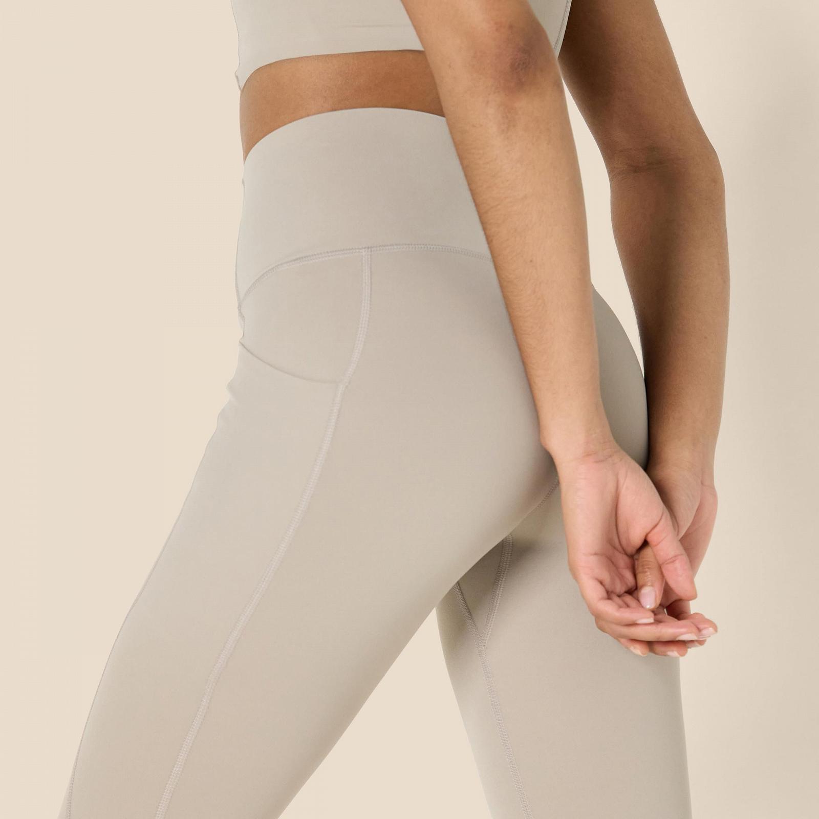 Шорти Capri Amazon Essentials Active FormFlex для йоги та тренувань з кишенями, висока посадка, фото №4