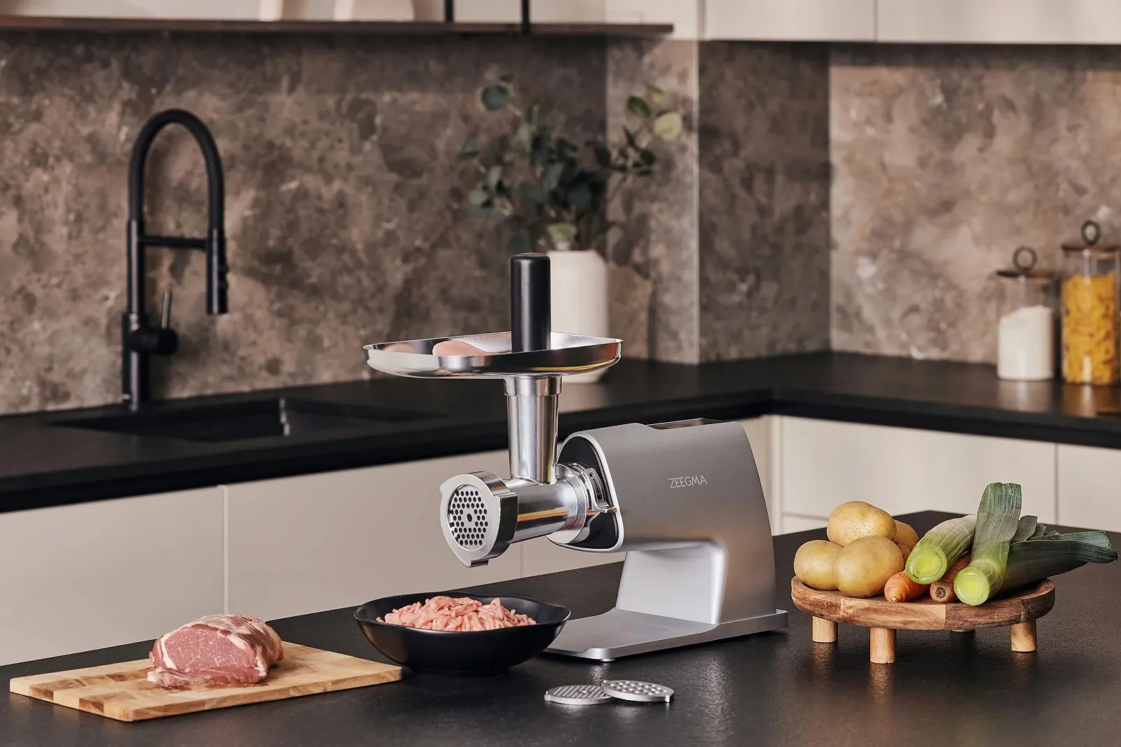 Мясорубка Zeegma Molen Master 2500 Вт, фото №9