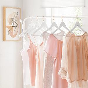 Вешалка Деревянная SONGMICS CRW001W01 Белая Розово-золотистая, набор 20 штук цена на synthetic.ua - Фото 1 Вешалка Деревянная SONGMICS CRW001W01 Белая Розово-золотистая, набор 20 штук synthetic.ua - Фото 1